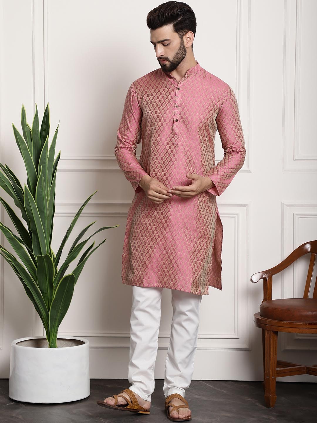 Sojanya Men Pink Ethnic Motifs Kurta with Pyjamas & Nehru Jacket - Distacart
