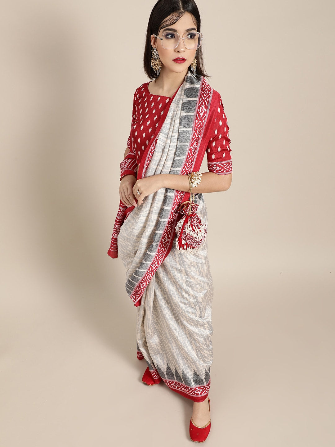 Saree Mall Geometric Silk Blend Saree with Printed border - Distacart