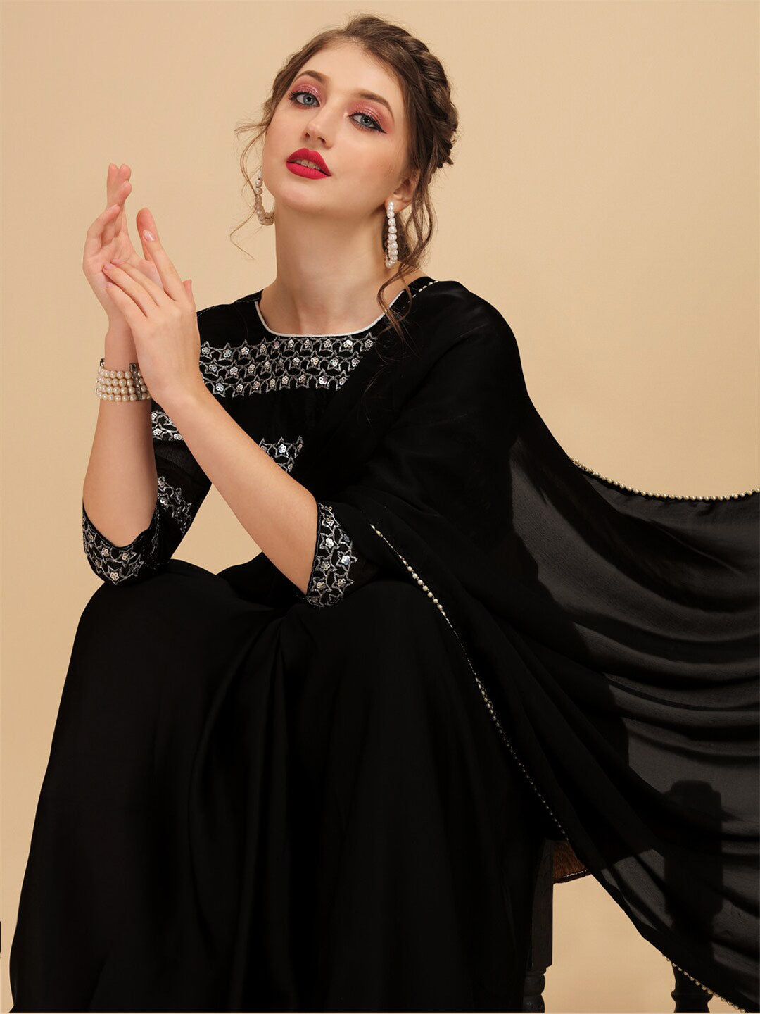 Sangria Pearl Border Detail Saree With Embroidered Blouse - Distacart