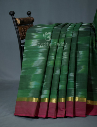 Dual Shades of Mango Green And Maroon Mangalagiri Ikkat Cotton Saree By Gayathri Reddy Designer Studio - Distacart