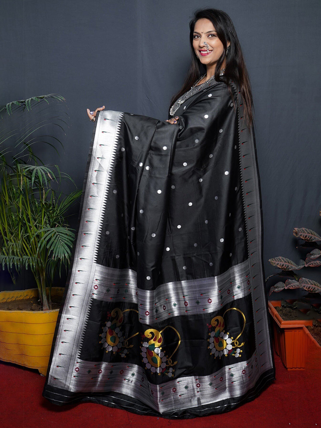 Kalini Geometric Woven Design Zari Silk Blend Paithani Saree - Distacart