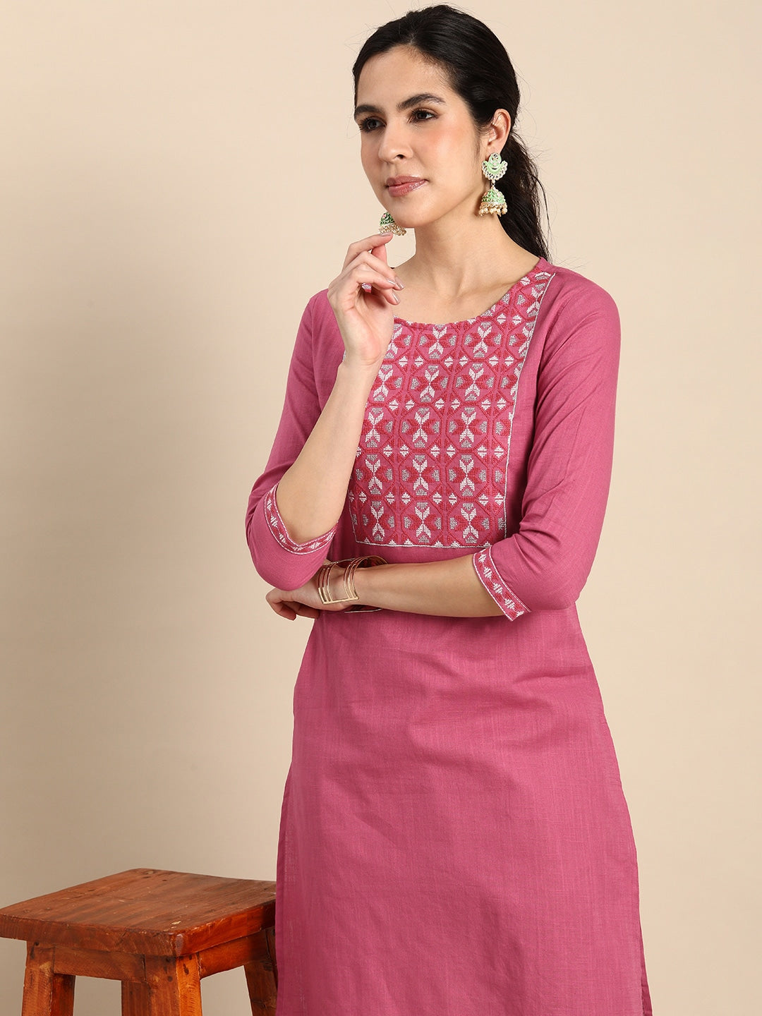 Sangria Women Geometric Embroidered Thread Work Kurta - Distacart