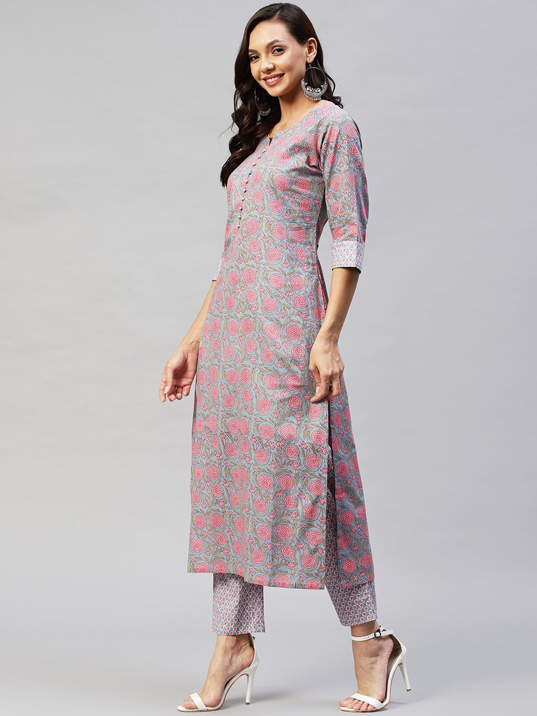 Kalini Women Grey Floral Printed Kurta with Trousers - Distacart