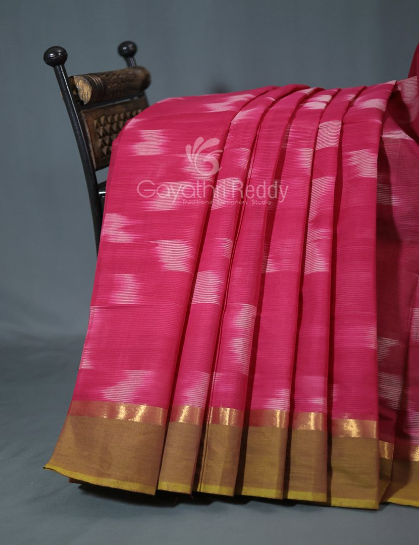 Dual Shades of Rose Pink And Parrot Green Mangalagiri Ikkat Cotton Saree By Gayathri Reddy Designer Studio - Distacart