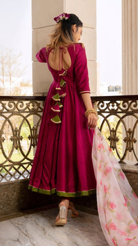 Thumbnail for Pomcha Jaipur Magenta Lilly Anarkali Set - Distacart