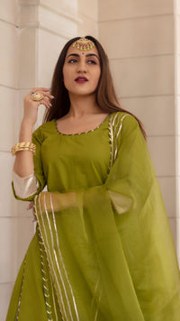 Thumbnail for Pomcha Jaipur Falguni Green Long Kurta Skirt Set - Distacart