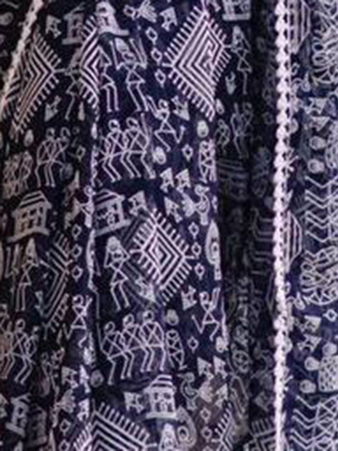 Mitera Navy Blue & White Warli Printed Mirror Work Saree - Distacart