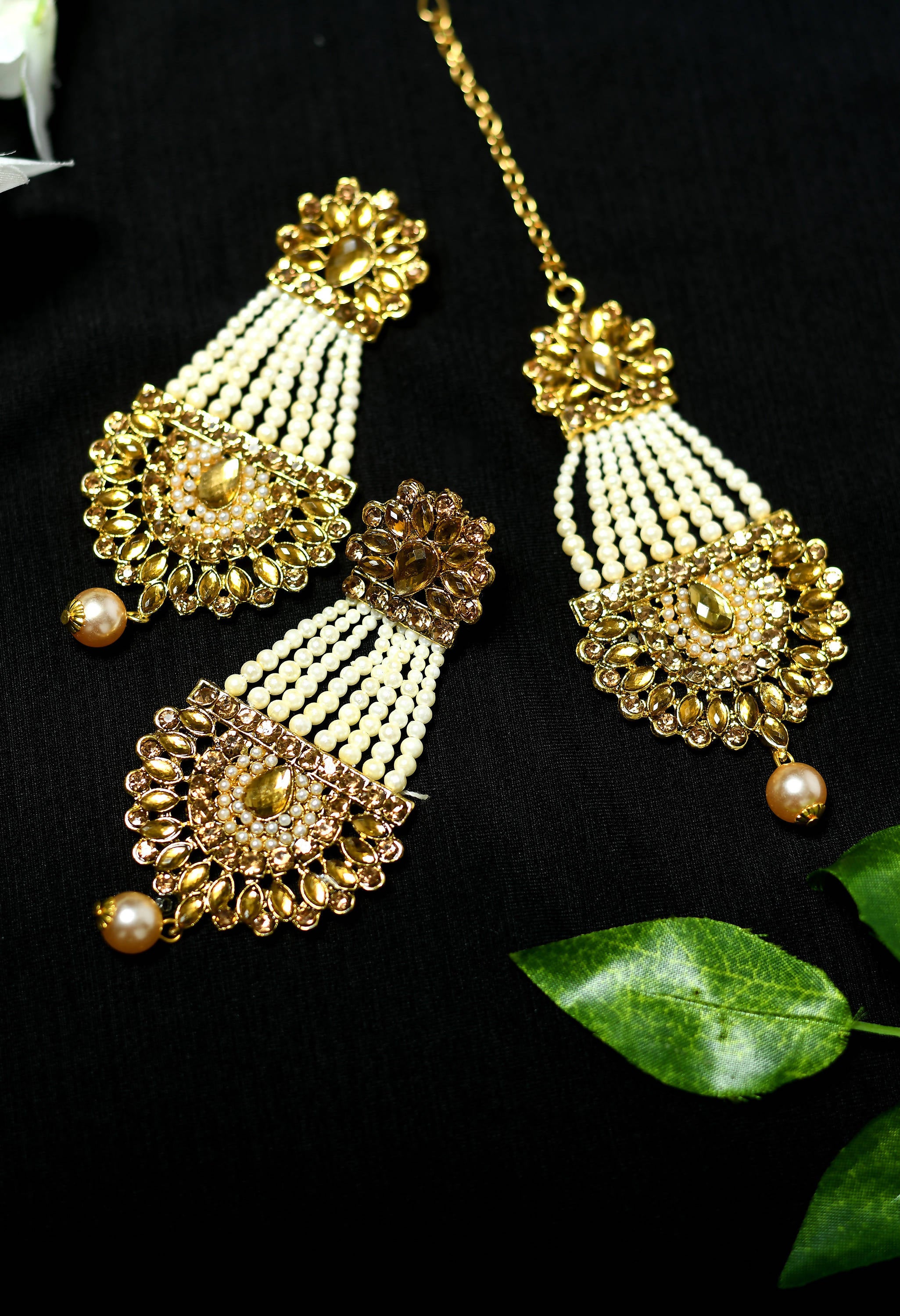 Mominos Fashion Johar Kamal Golden Kundan & Pearls Earrings With Tikka - Distacart