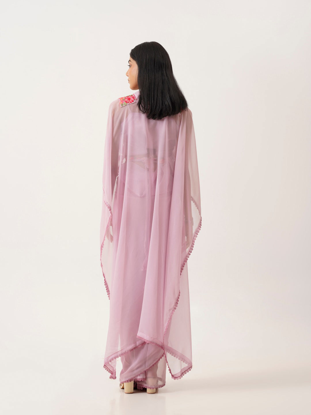 Tikhi Imli Lavender & Pink Floral Embroidered Belted Saree - Distacart