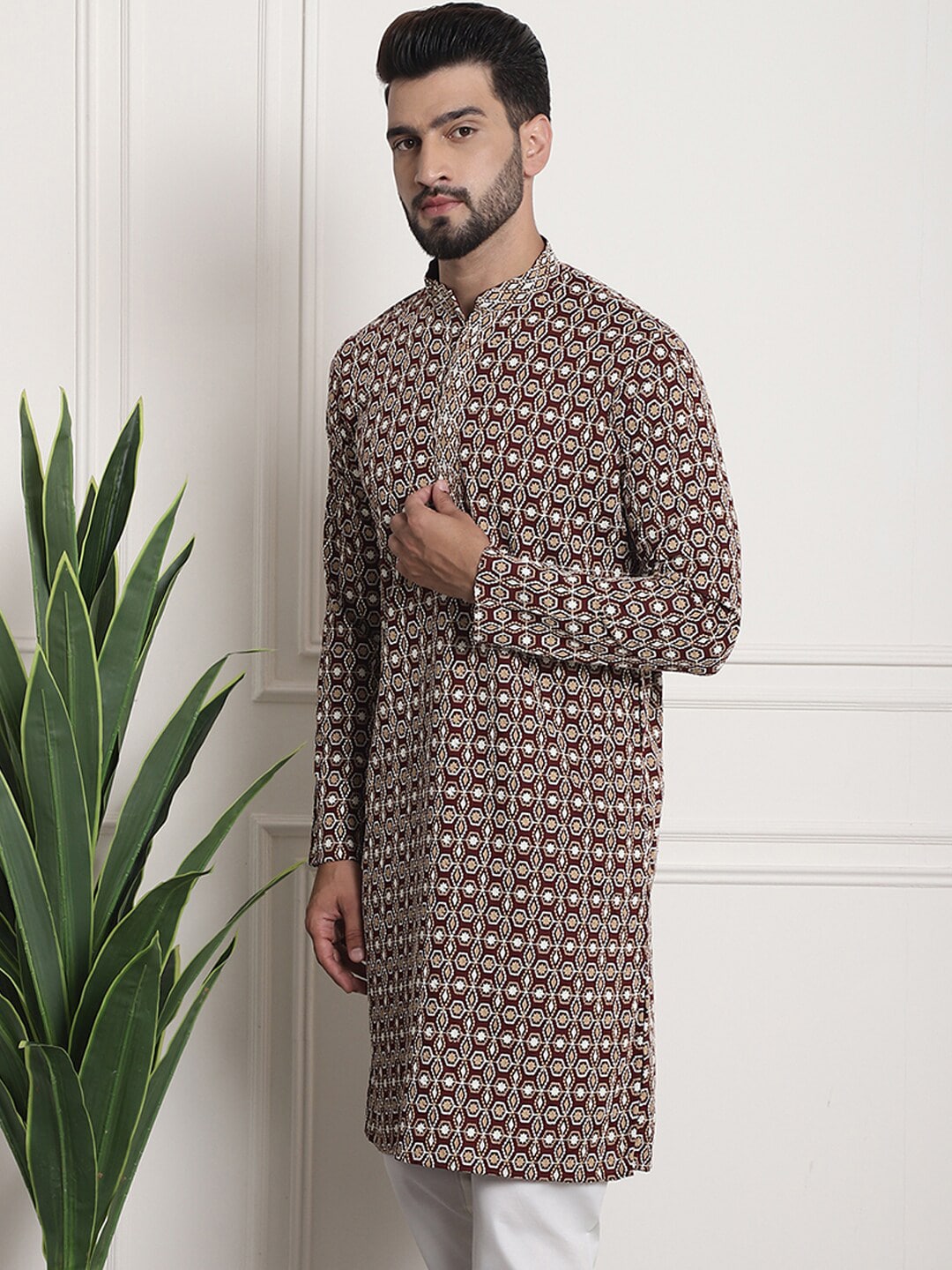 Sojanya Geometric Embroidered Mandarin Collar Kurta - Distacart