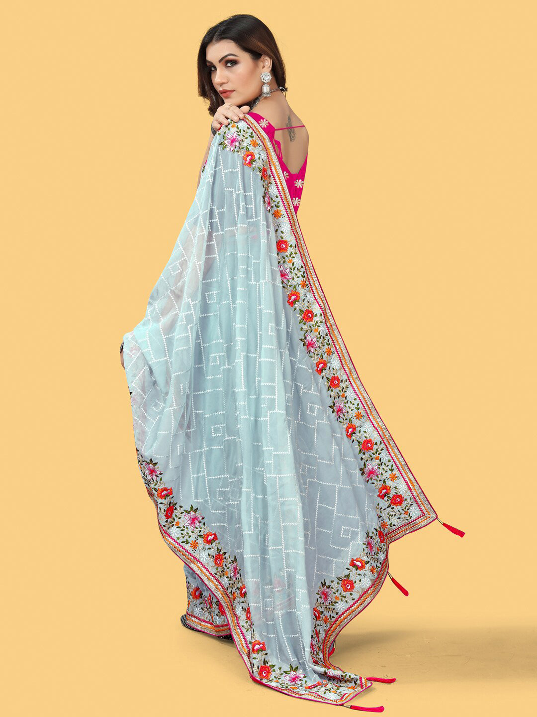 Sangria Grey & Red Geometric Embroidered Organza Sungudi Sarees - Distacart