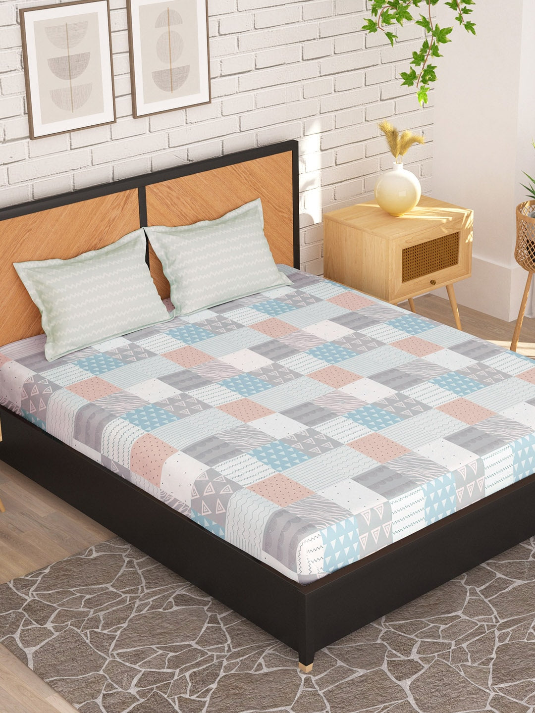 Story@home Arena Peach & White Geometric Microfiber 180TC Queen Bedsheet & 2 Pillow Covers - Distacart