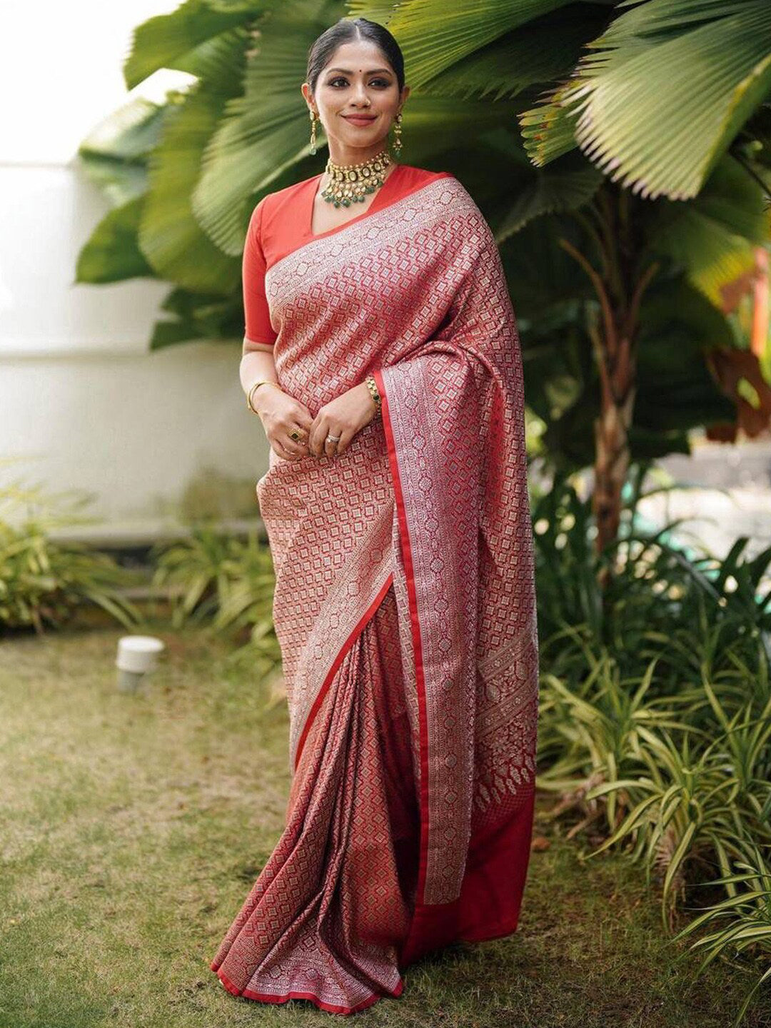 Kalini Ethnic Motifs Woven Design Zari Banarasi Saree - Distacart