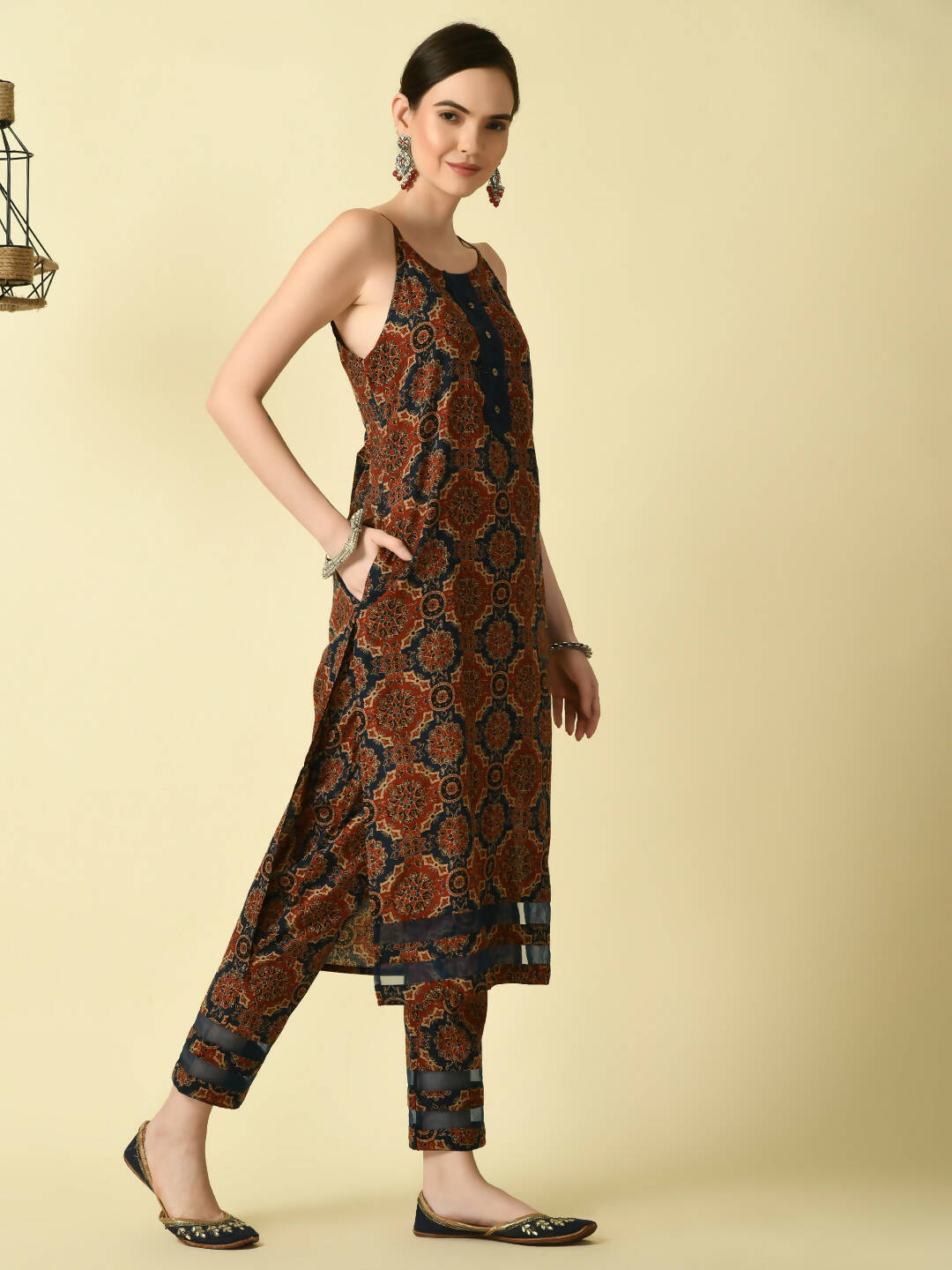 Myshka Women's Multi Straight Kurta & Trousers - Distacart