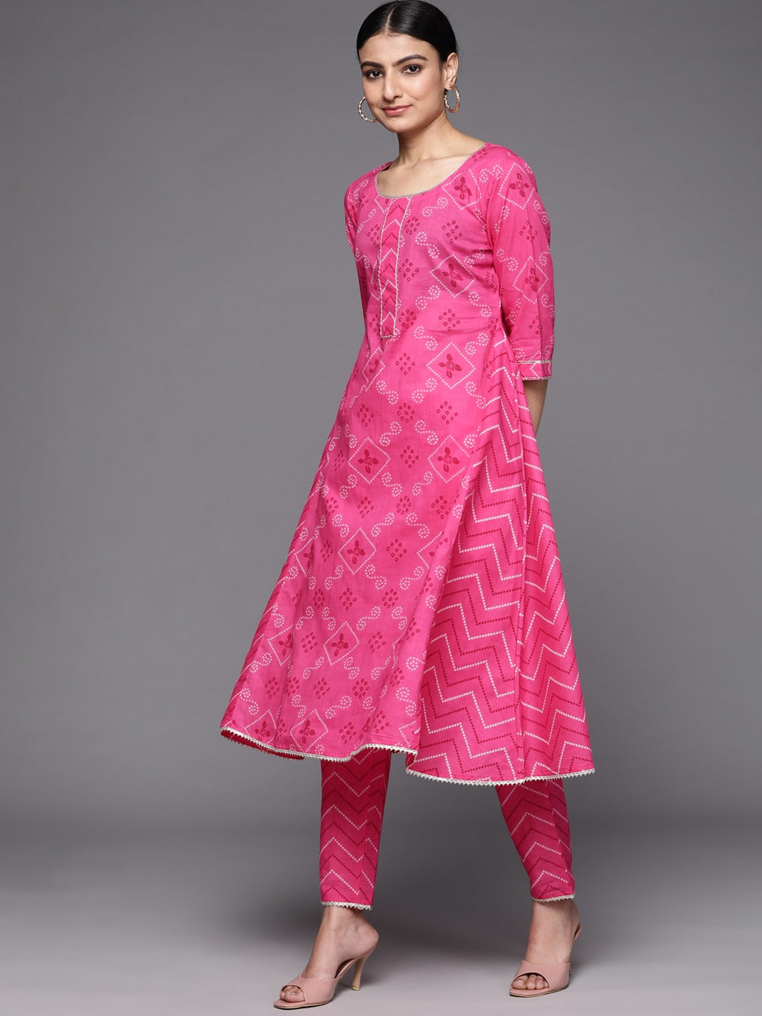 Libas Pink Pure Cotton Bandhani Printed Gotta Patti Kurta Set & Dupatta - Distacart