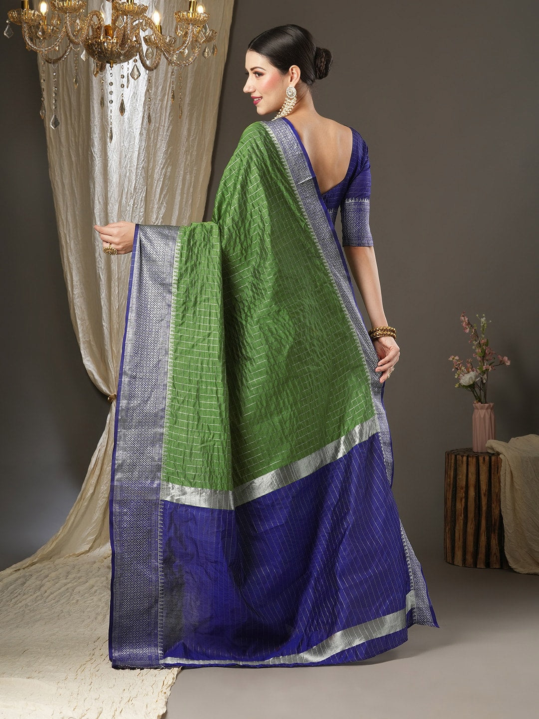 Saree Mall Checked Zari Taant Traditional Sarees - Distacart