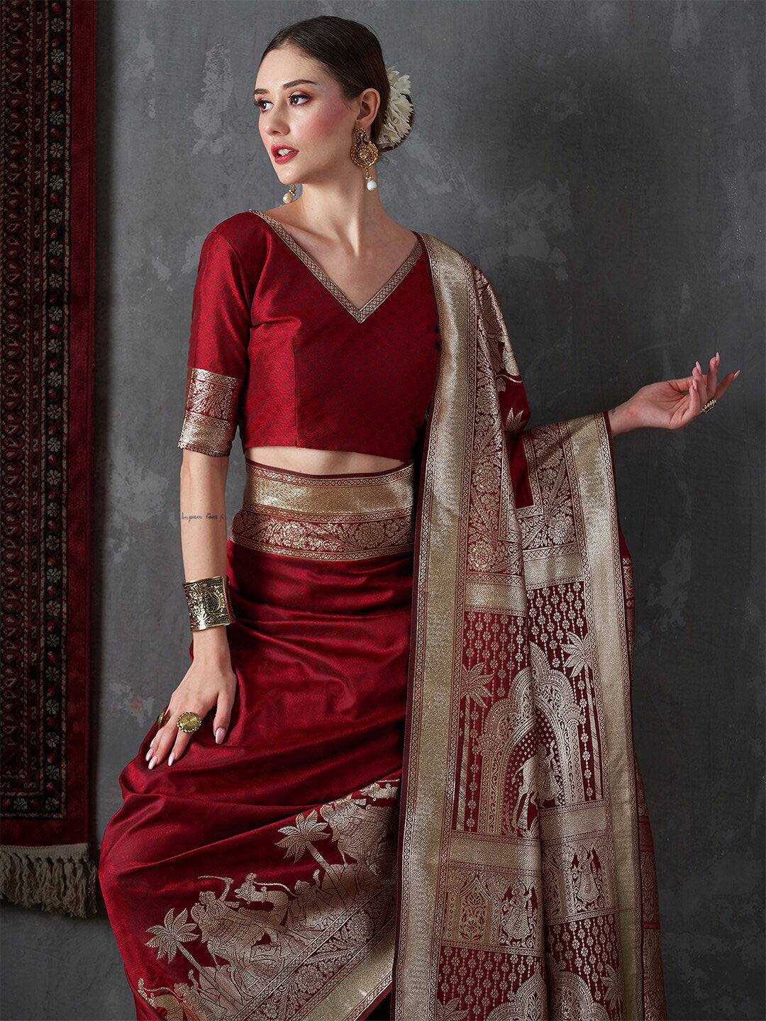 Mitera Ethnic Motifs Zari Silk Blend Kanjeevaram Saree - Distacart