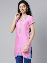 Thumbnail for Souchii Pink Embroidered Pastels Kurta - Distacart
