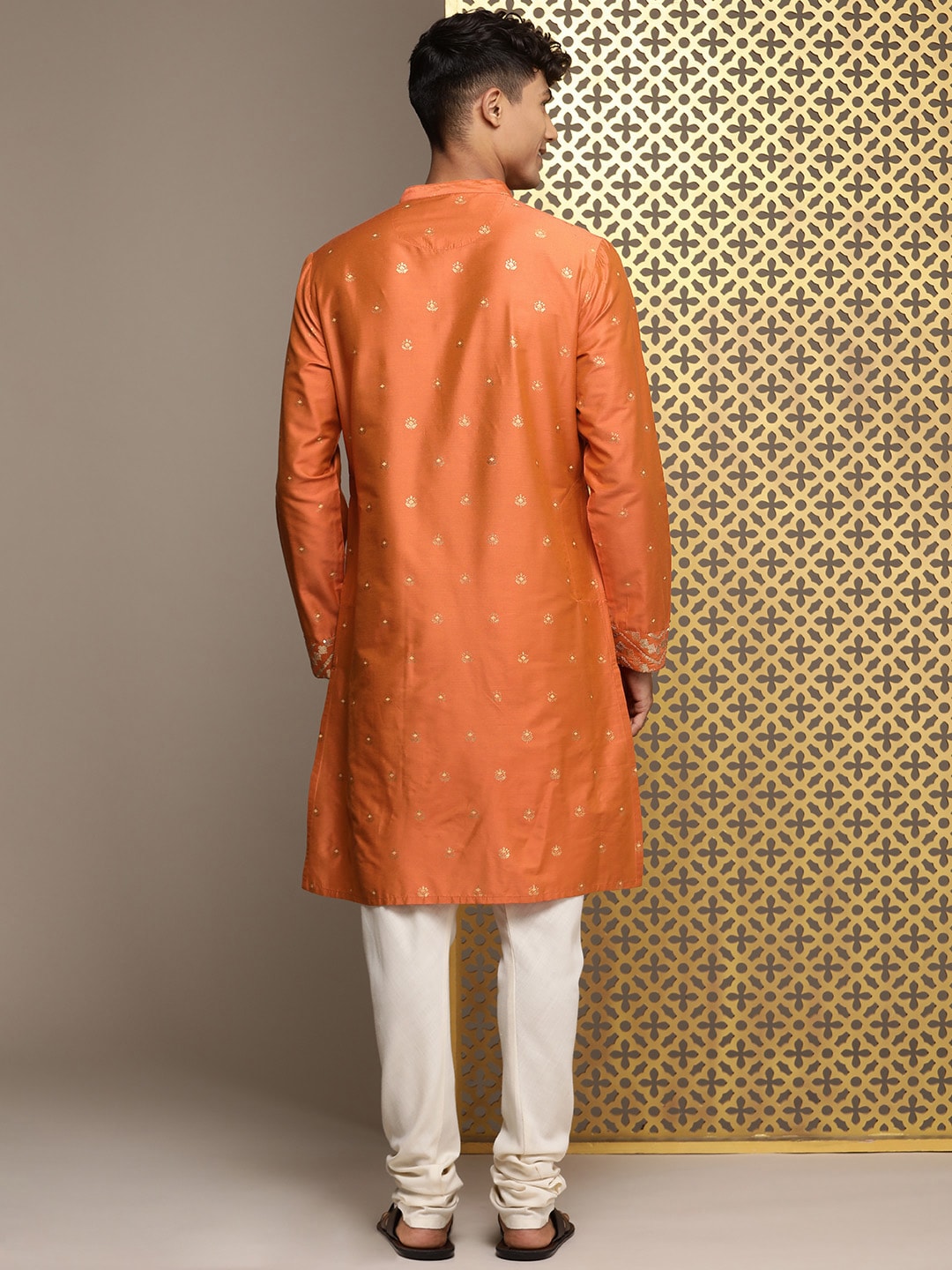 House of Pataudi Jashn Ethnic Motifs Yoke Design Sequinned Kurta - Distacart
