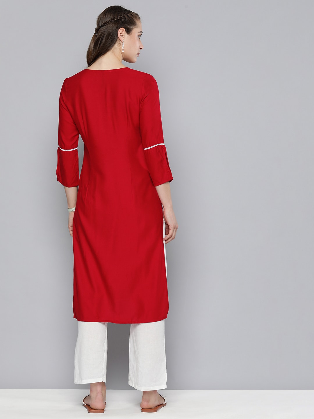 HERE&NOW Embroidered Thread Work Kurta - Distacart