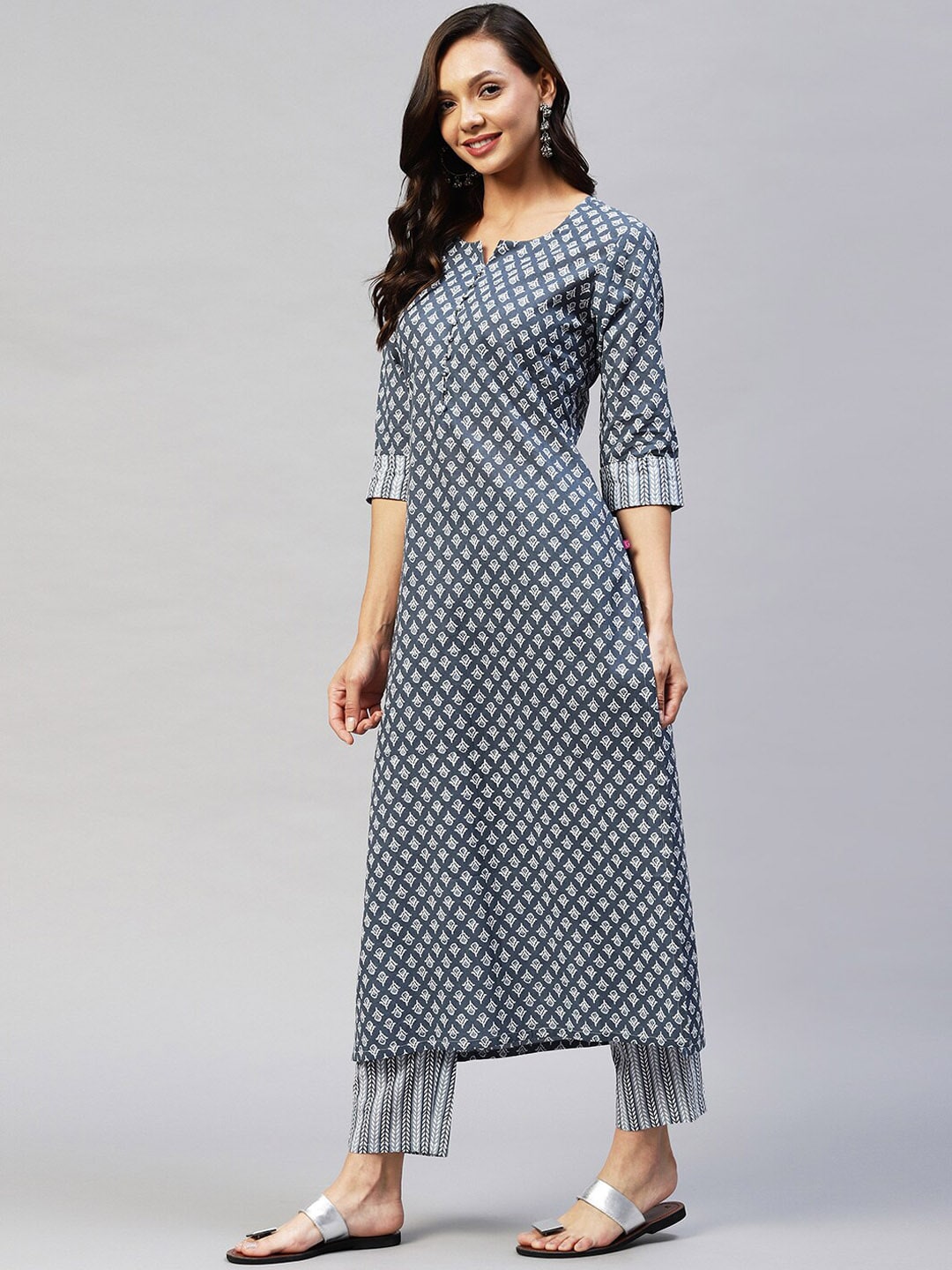 Kalini Women Floral Printed Notched Neck Kurta with Trousers - Distacart