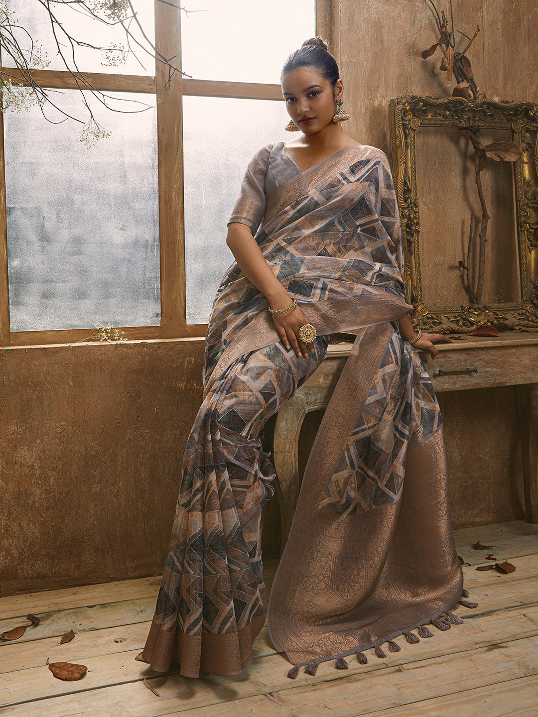 Soch Geometric Printed Zari Tussar Saree - Distacart