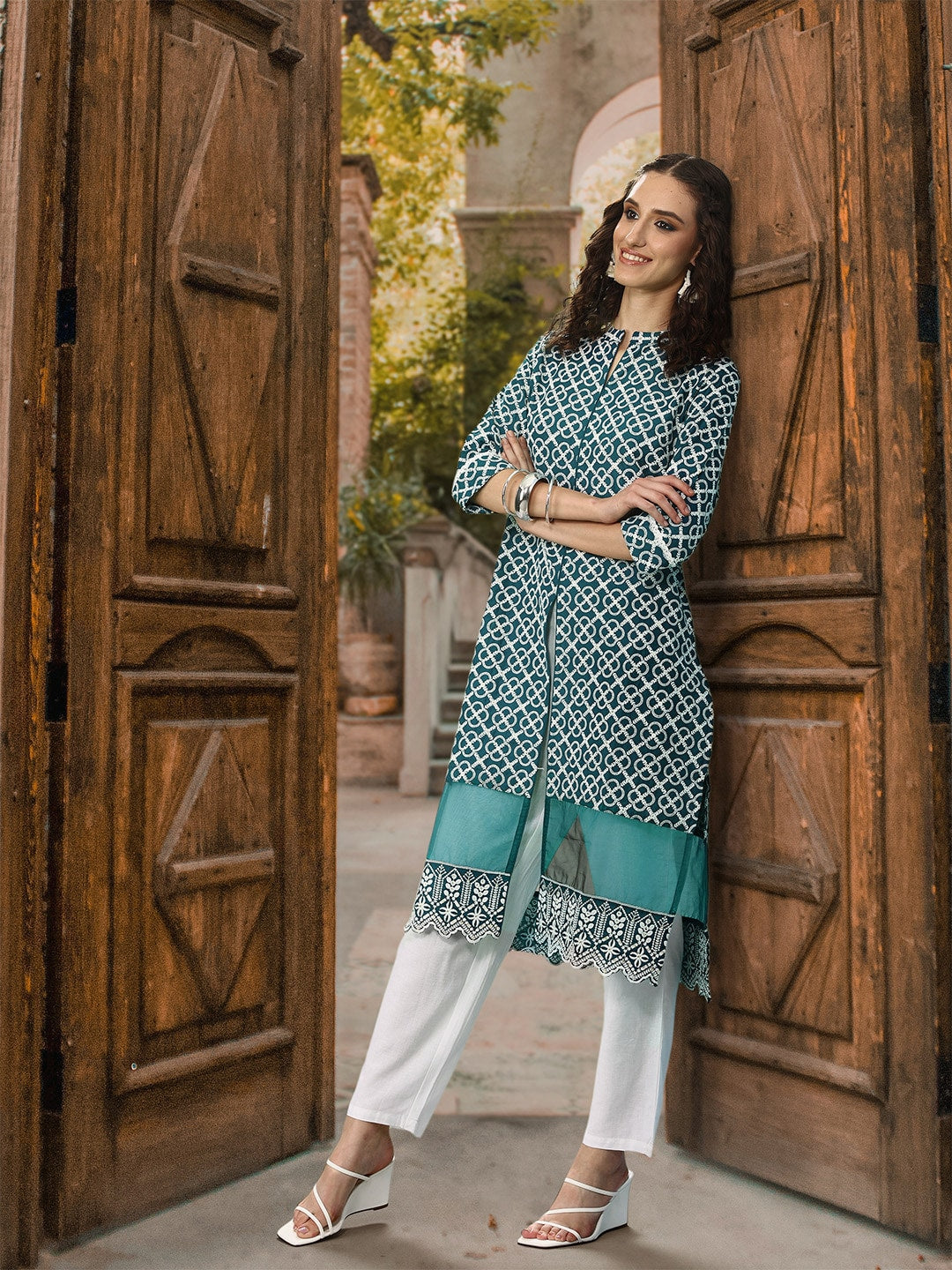 Sangria Chikankari Embroidered Kurta - Distacart