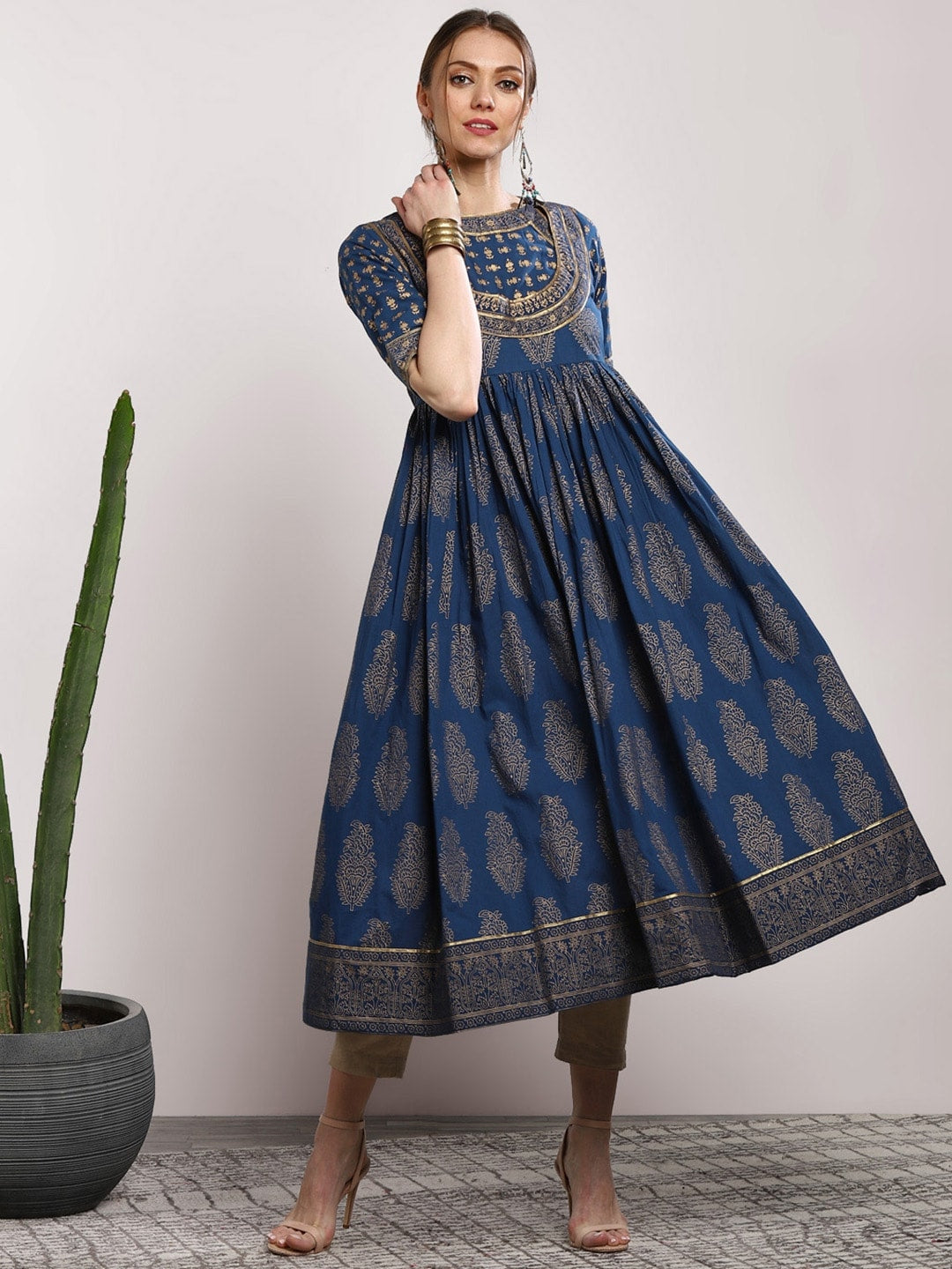 Sangria Women Navy Blue & Gold-Coloured Printed Anarkali Kurta - Distacart