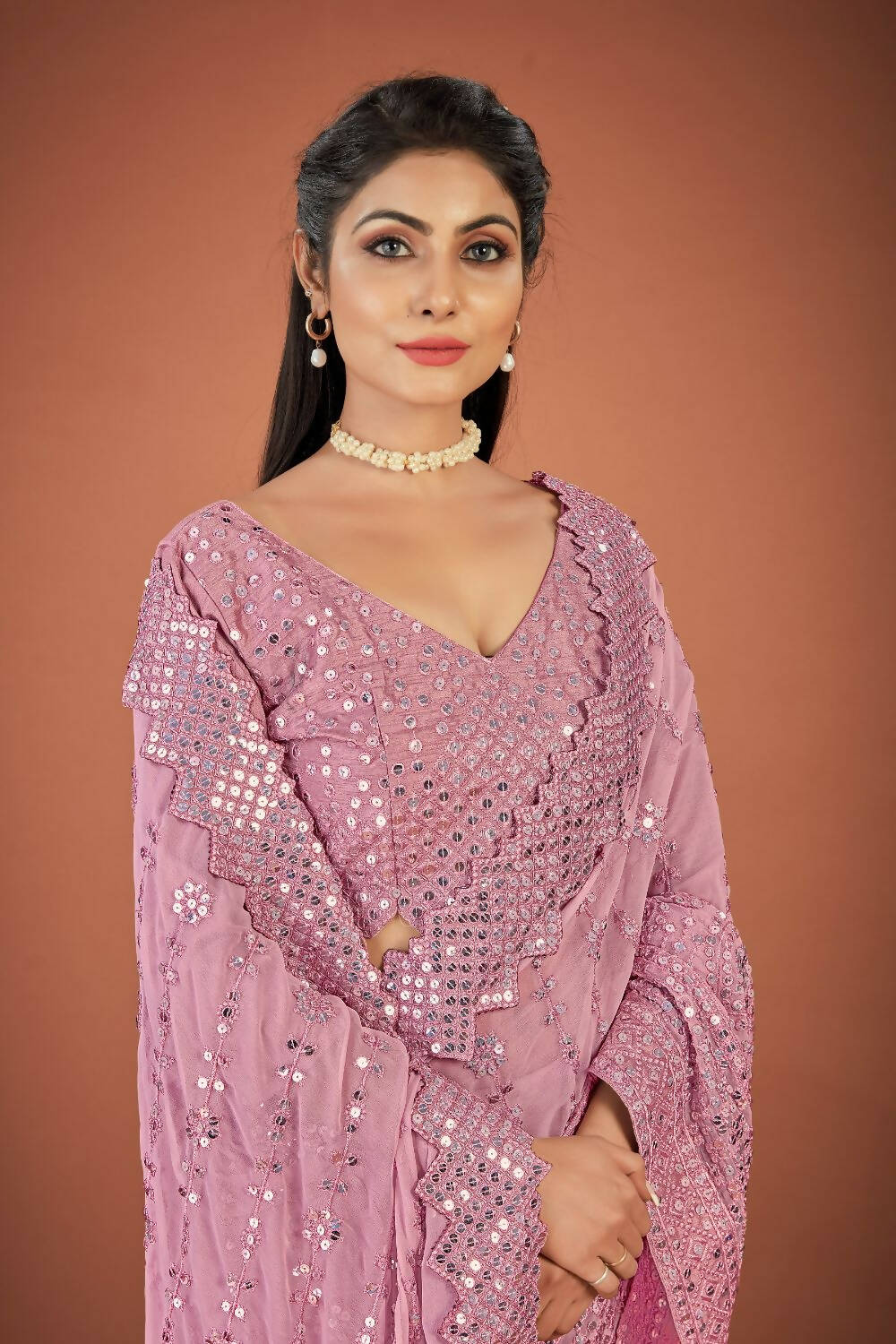 Vastrasky Onoin Georgette Designer Saree - Distacart