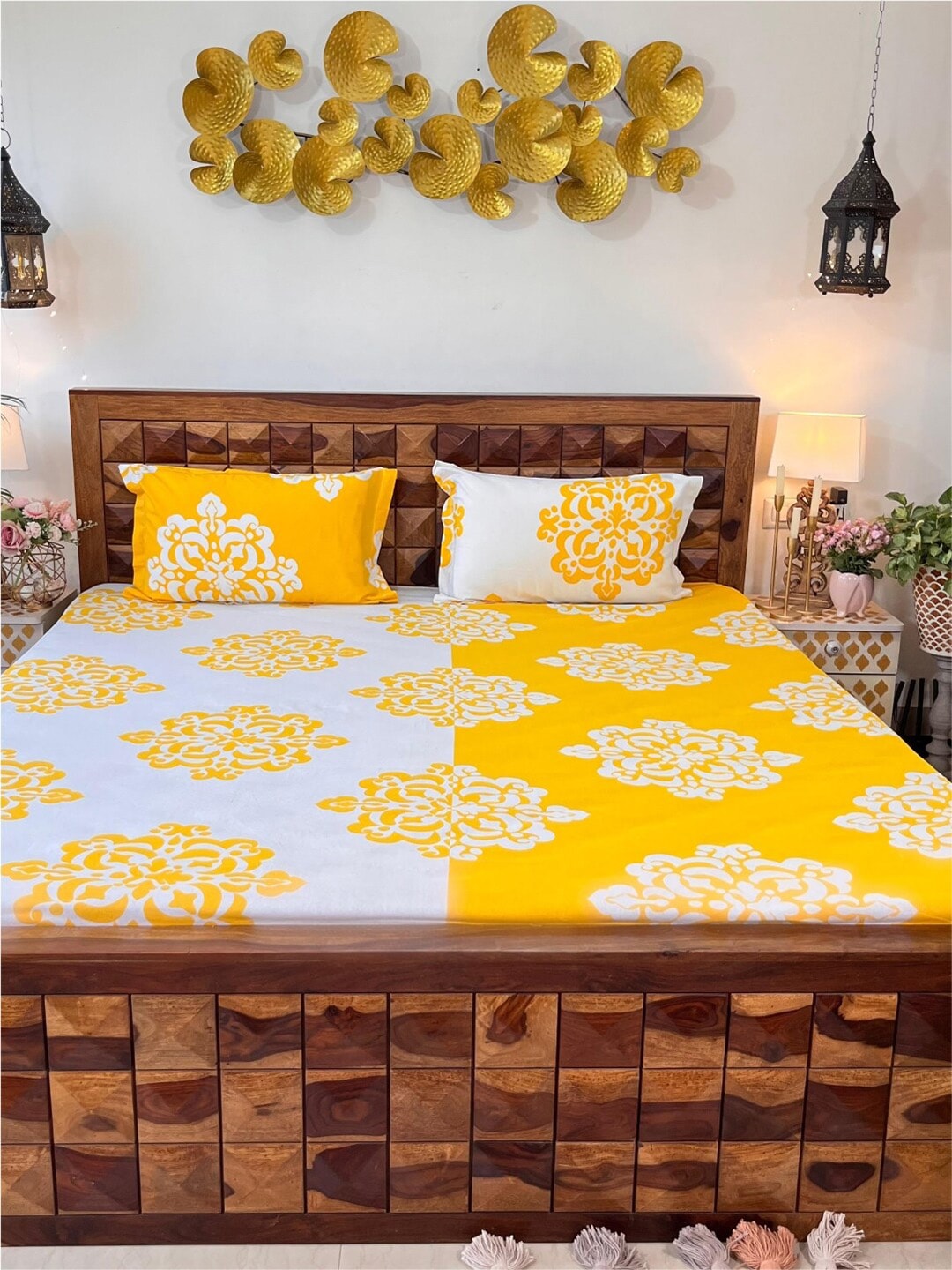 URBAN SPACE Divine White Ethnic Motifs 144 TC Cotton Queen Bedsheet & 2 Pillow Covers - Distacart