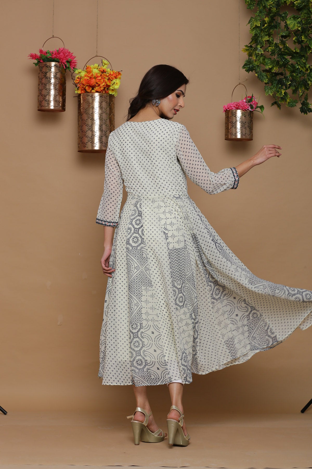 Juniper Womens Ivory Georgette Bandhani Print Kurta - Distacart
