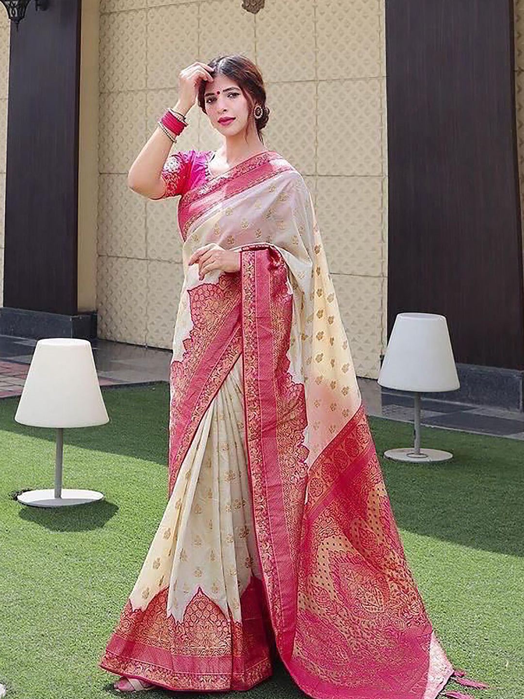 Kalini Ethnic Motifs Woven Design Zari Banarasi Saree - Distacart