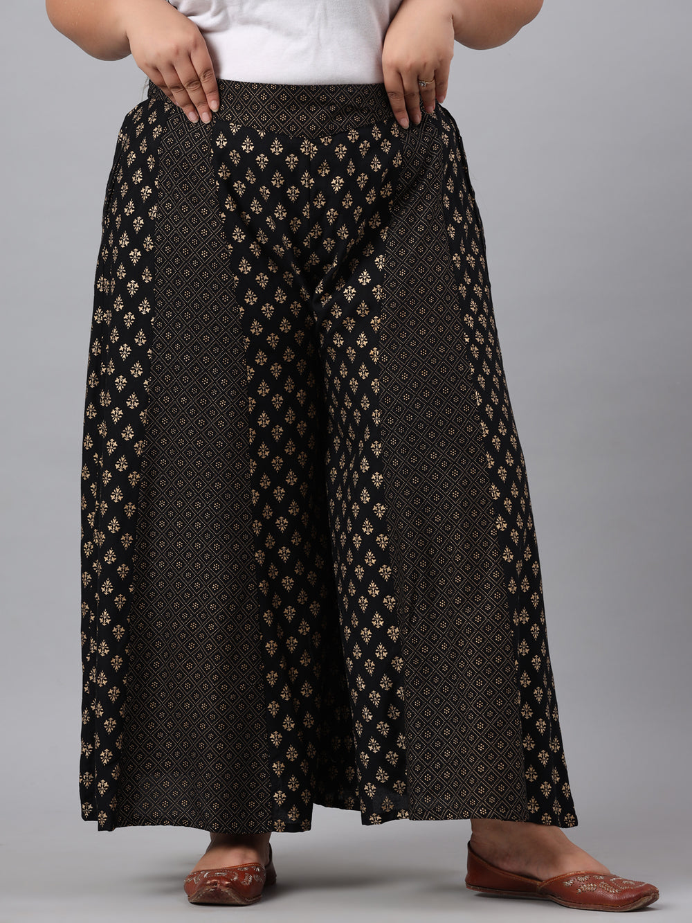 Juniper Women's Black Rayon Printed Flared Palazzo - Distacart