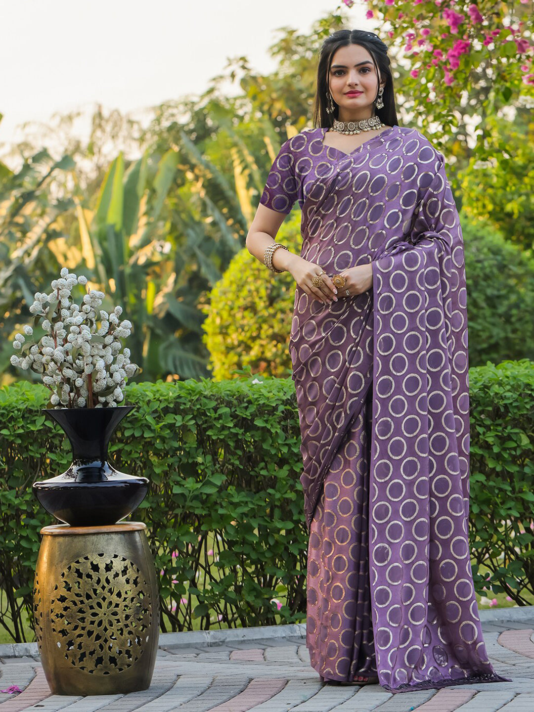 Tikhi Imli Geometric Woven Design Ready to Wear Saree - Distacart