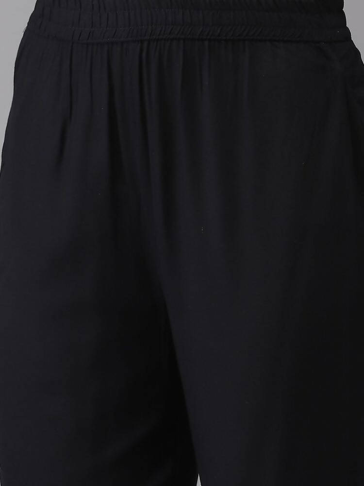 Yufta Women Black Solid Kurta with Trousers & With Dupatta