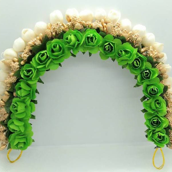 Green & White Rose Gajra