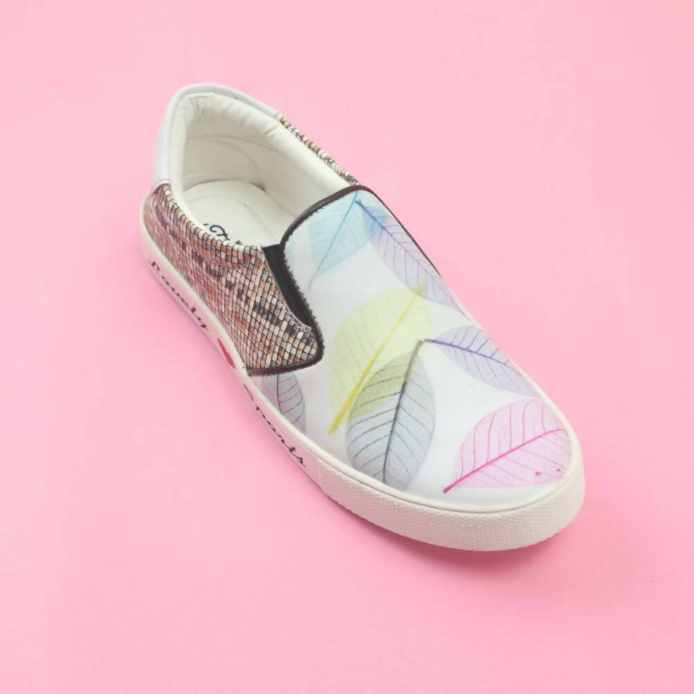 Tiny Bugs Girls Leaf Printed Slip Ons Sneakers - White - Distacart
