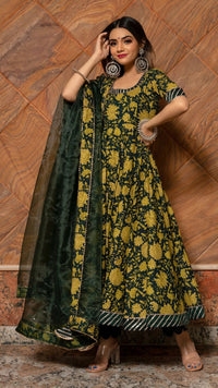 Thumbnail for Pomcha Jaipur Idika Green Hand Block Anarkali Set - Distacart