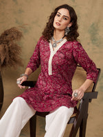 Thumbnail for InWeave Women's Burgundy Maroon Print V Neck Lace Work Straight Kurta - Distacart