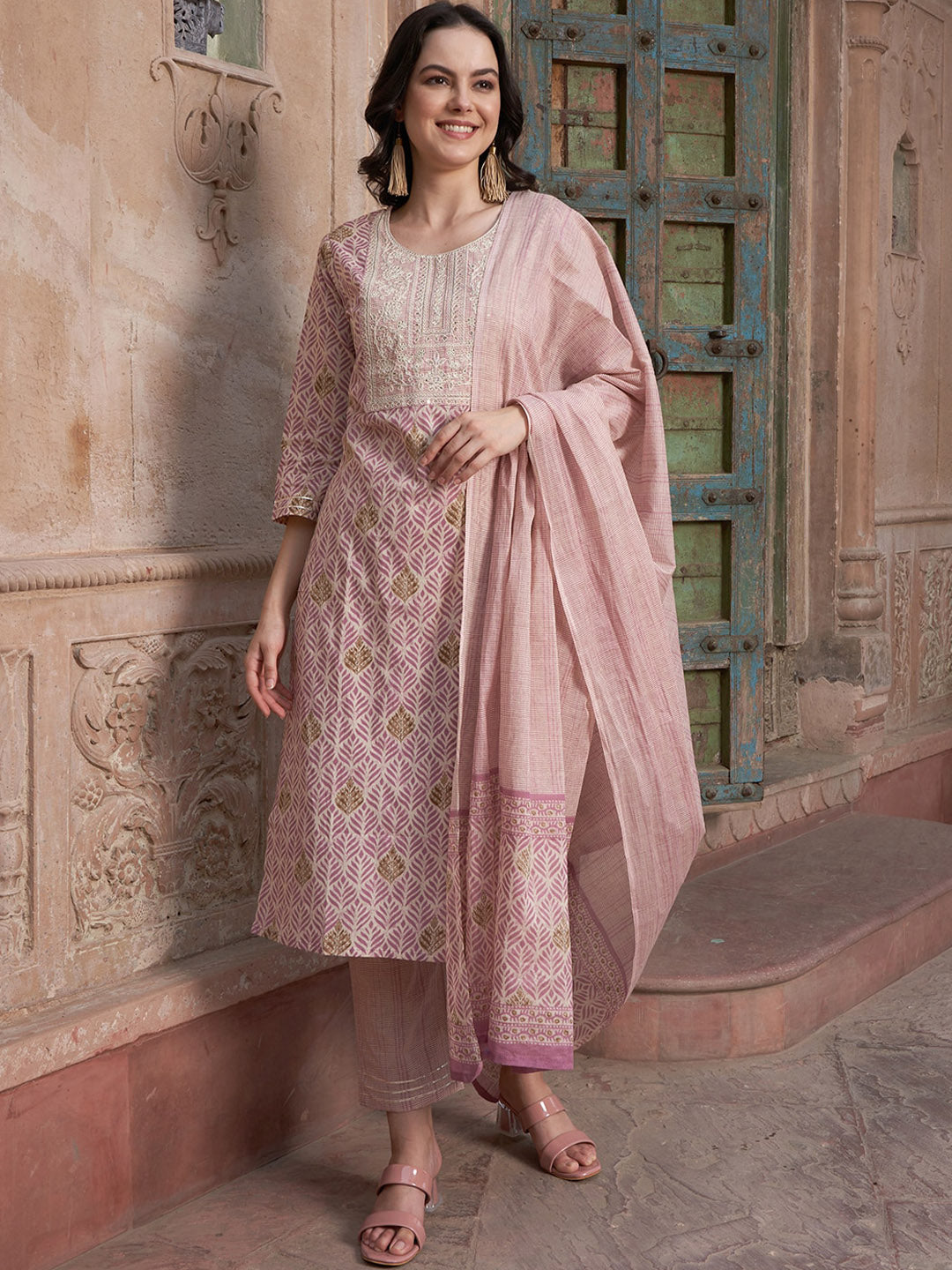 Sangria Mauve coloured Floral Printed Pure Cotton Kurta with Churidar & With Dupatta - Distacart