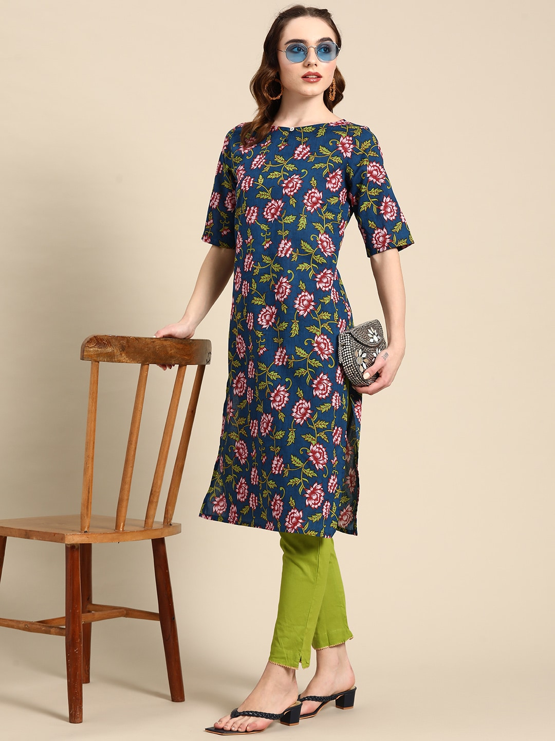 Sangria Floral Printed Boat Neck Straight Kurta - Distacart