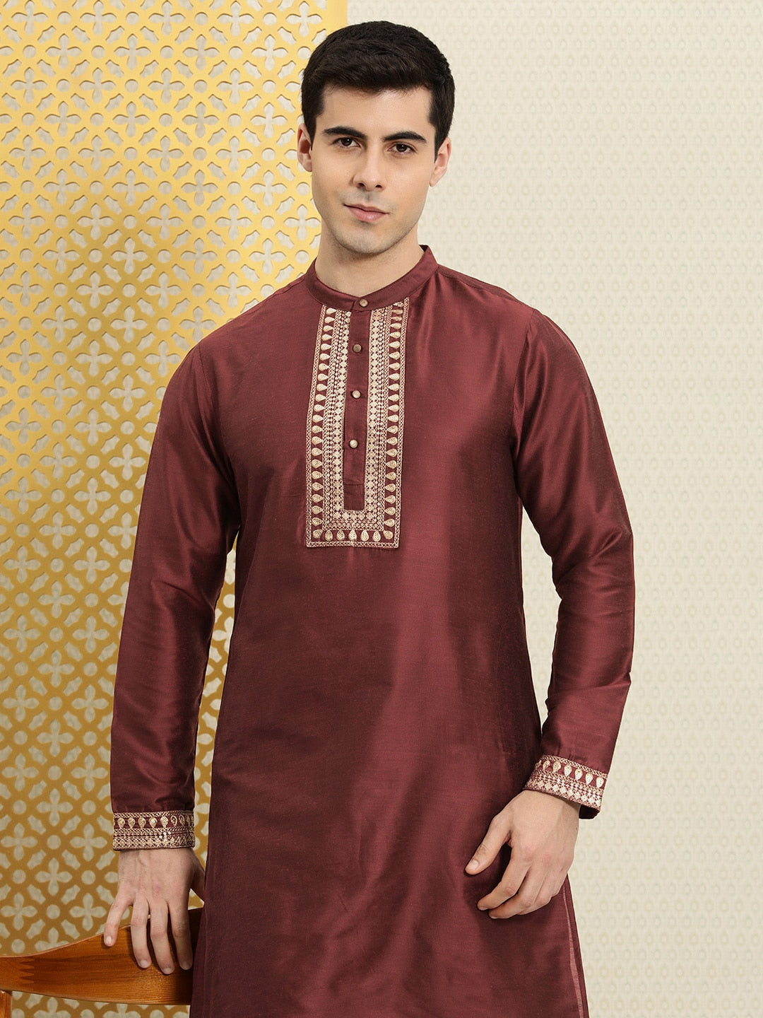 House of Pataudi Ethnic Motifs Embroidered Cotton Jashn Kurta - Distacart