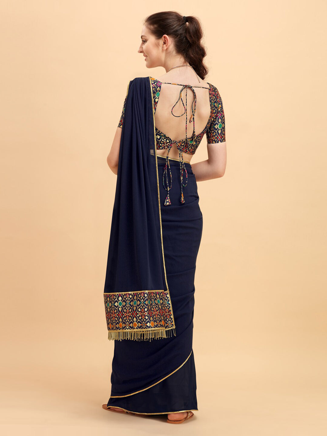 Sangria Navy Blue Solid Saree - Distacart