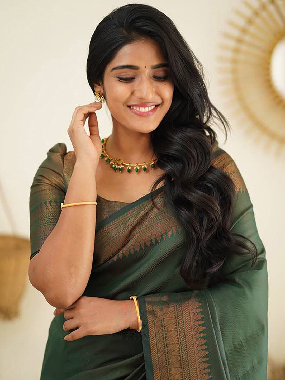 Kalini Zari Banarasi Saree - Distacart