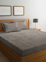 Thumbnail for KLOTTHE 300 TC Woolen King Bedsheet with 2 Pillow Covers - Distacart