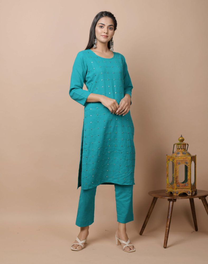 Kaajh Women's Green Solid Mirror Embellishment Kurta - Distacart