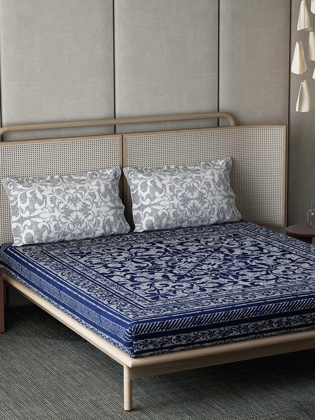 DDecor Blue & White Ethnic Motifs Cotton 140 TC King Bedsheet With 2 Pillow Covers - Distacart