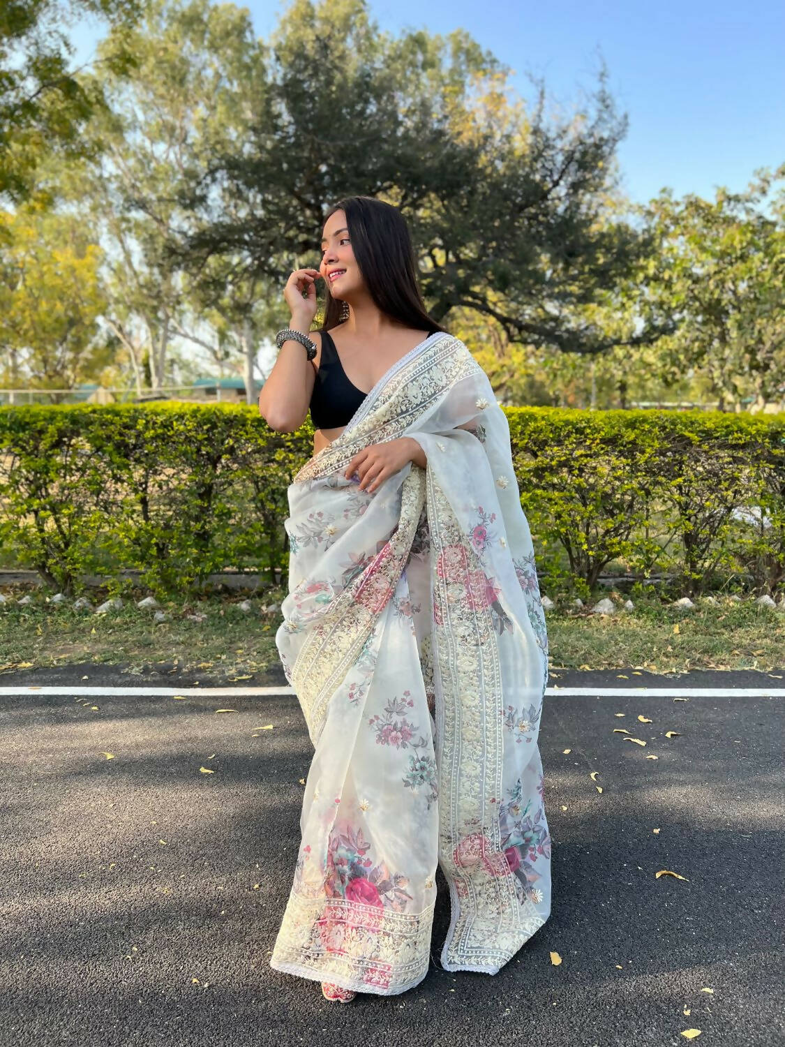 Vastrasky White Organza Saree - Distacart
