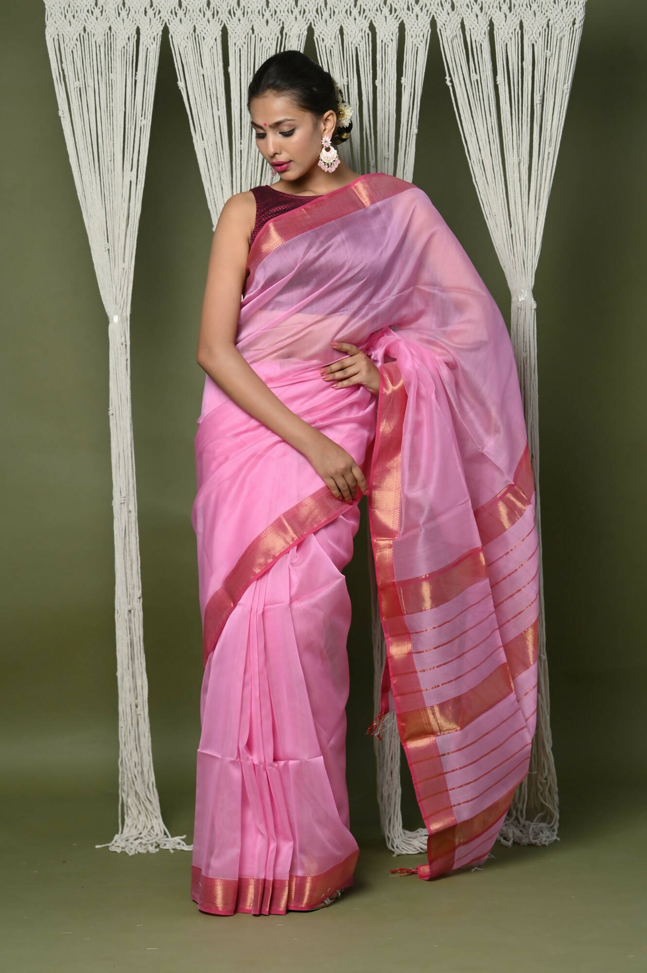 Very Much Indian Handloom Cotton Silk Maheshwari Saree With Sleek Golden Border - Rose Pink - Distacart