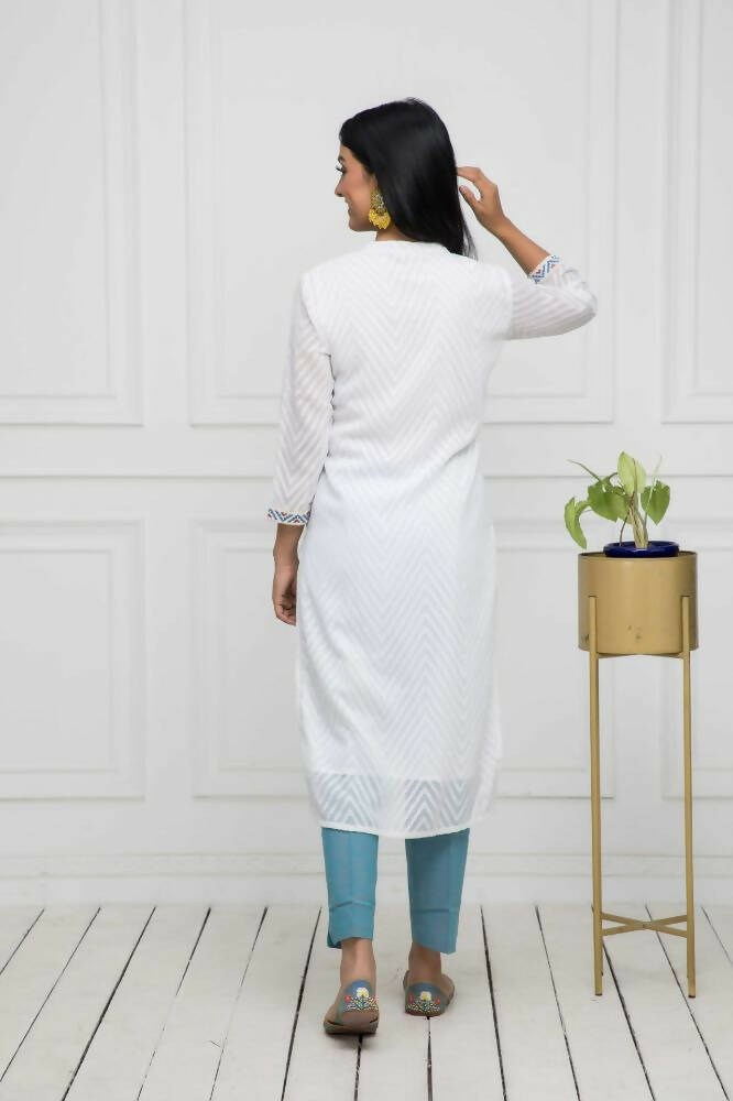 Myshka Women Solid Georgette Straight V-Neck White Kurtas - Distacart
